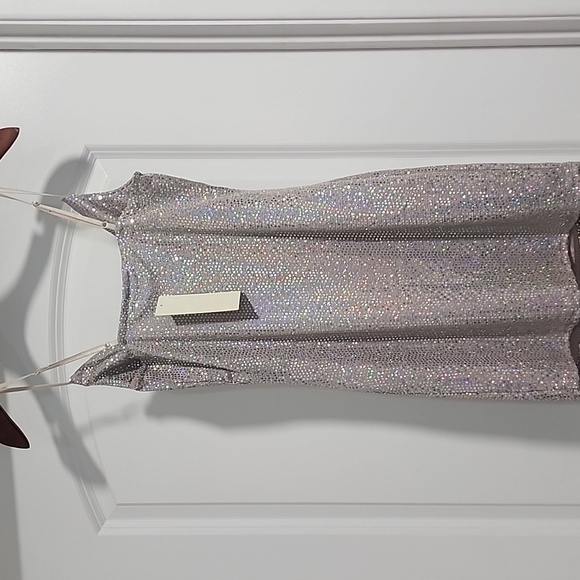 Beautiful sequence Cocktail dress - Picture 2 of 6